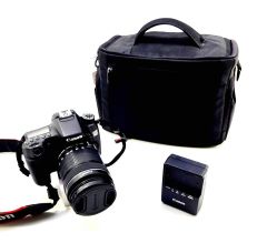Caméras photo Canon avec lentille Canon 18-135mm et accessoires