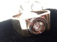 Bague Or 10 kts et diamant