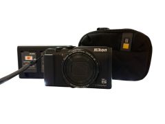Appareil Photo Nikon Coolpix A900 avec Batteries et Chargeur