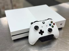 Console Xbox One S avec une manette 500Go