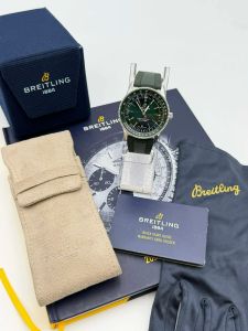 Breitling Navitimer Automatic 41 A17326 Complète en Boîte