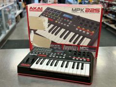 Table de DJ Akai MPK 225 Professional