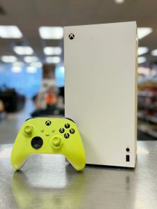 Console Xbox Séries X Digitale avec une manette