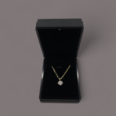 Collier en or 10k avec diamants 14kt 4.2g