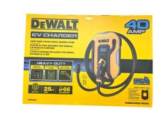 Chargeur de voiture DEWALT 40 A