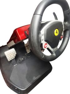 ensemble volant et pedalier THRUSTMASTER V3 pour PS3