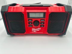 Radio de chantier Milwaukee avec batterie 1.5ah